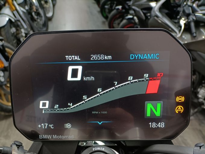 BMW F 900 R 4