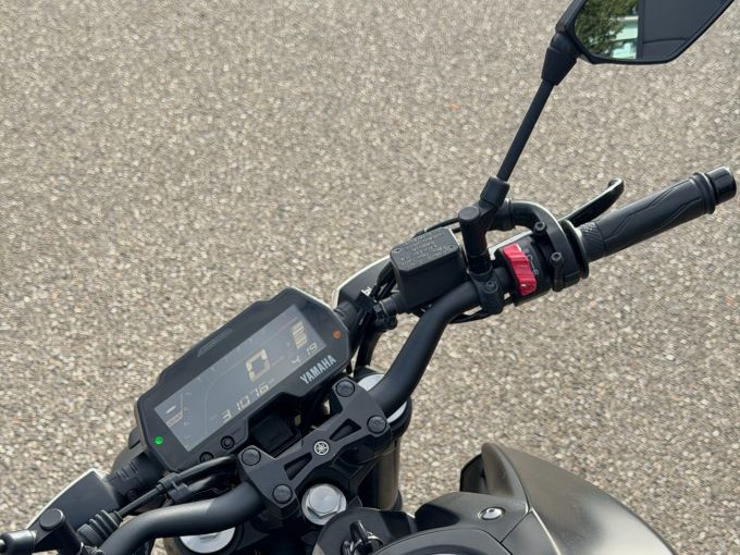 YAMAHA MT-125 ABS 4