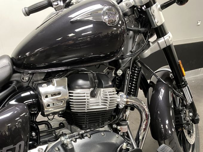 ROYAL ENFIELD SUPER METEOR 650 4