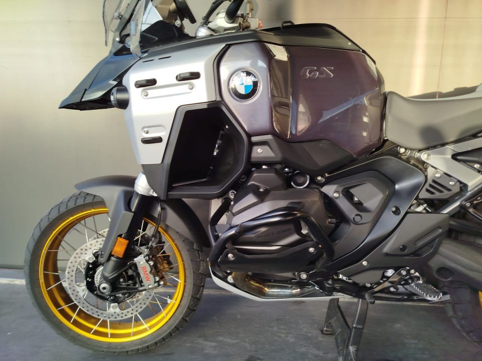 BMW R 1300 GS ADVENTURE 4