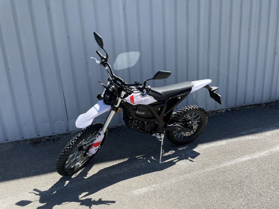 ZERO MOTORCYCLES XE 4