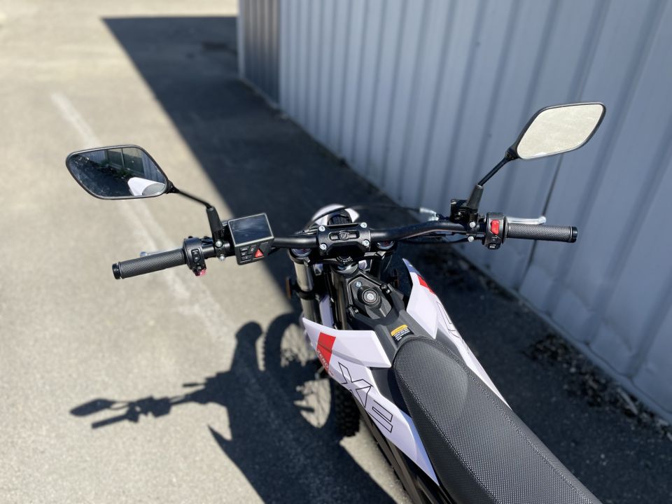 ZERO MOTORCYCLES XE 4