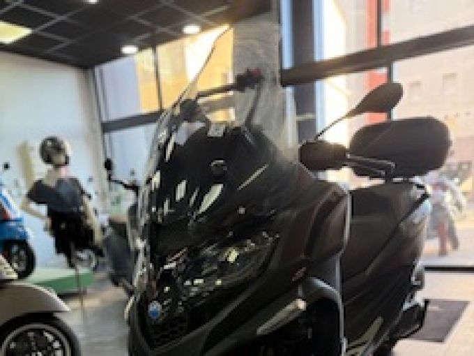 PIAGGIO MP3 500 4