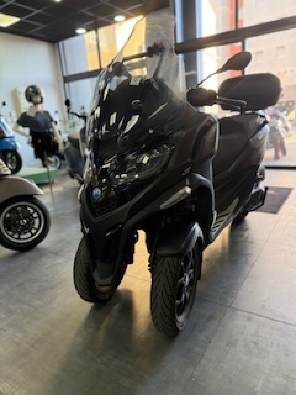 PIAGGIO MP3 400 LT 4