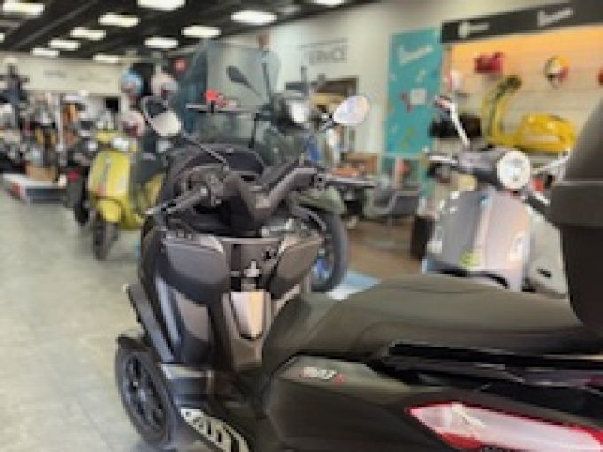 PIAGGIO MP3 500 4