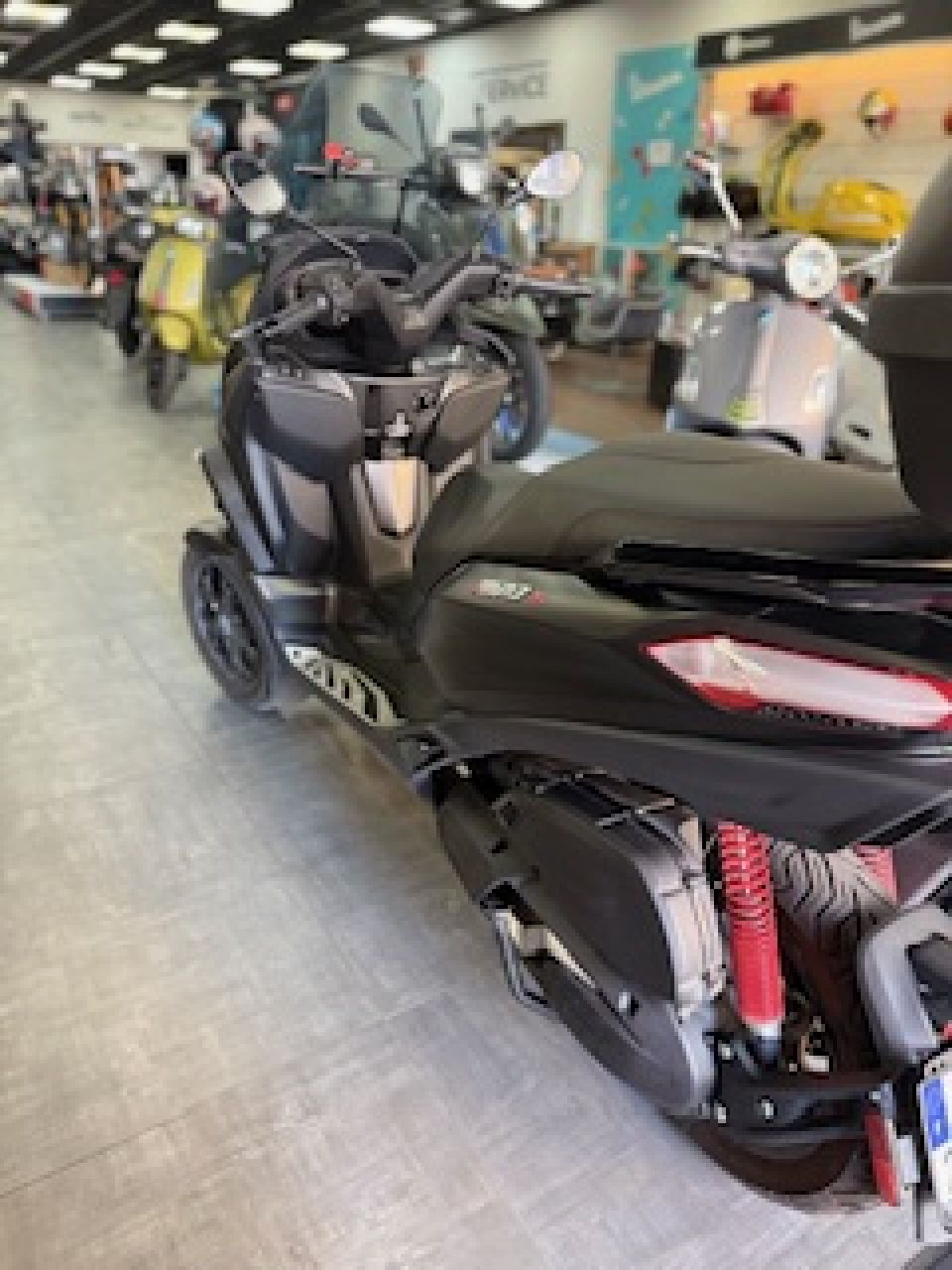 PIAGGIO MP3 400 LT 4