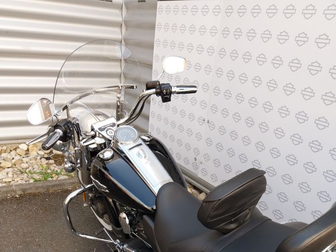 HARLEY-DAVIDSON TOURING ROAD KING 1690 CLASSIC 4