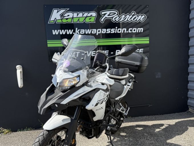 BENELLI TRK 502 X 4