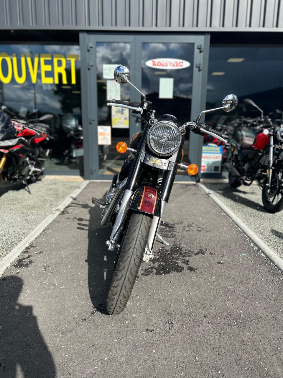 ROYAL ENFIELD CLASSIC 4