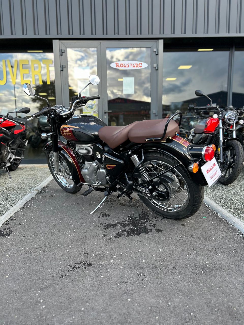 ROYAL ENFIELD CLASSIC 4