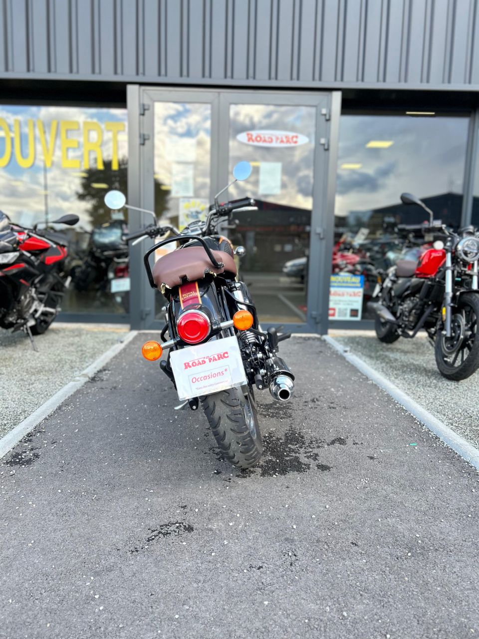 ROYAL ENFIELD CLASSIC 4