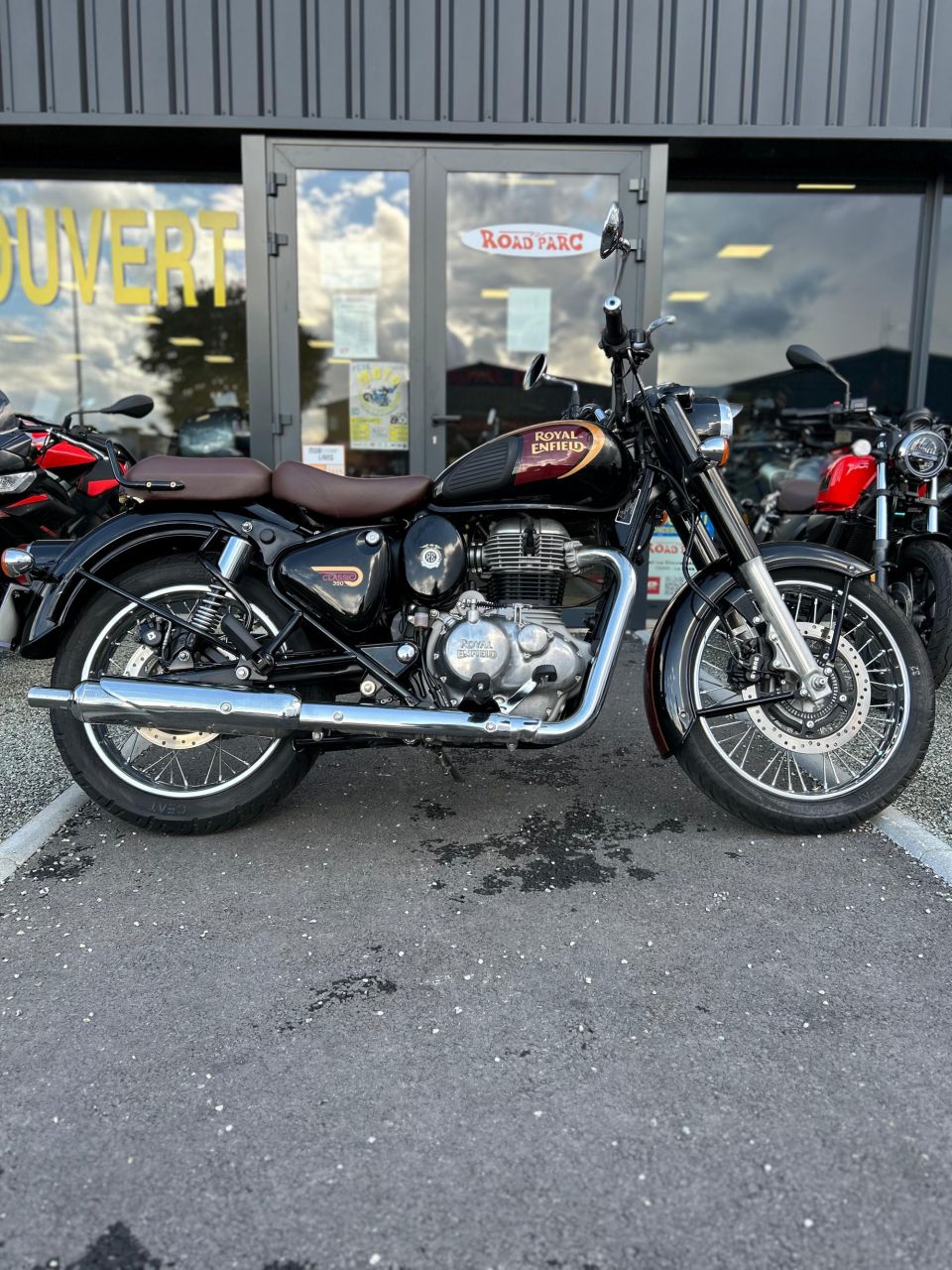 ROYAL ENFIELD CLASSIC 4