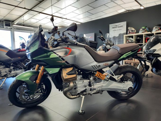 MOTO GUZZI V100  MANDELLO 4