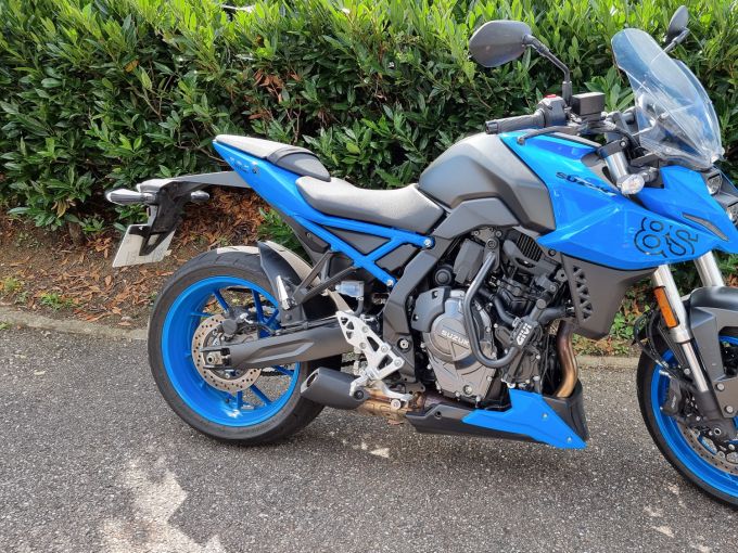 SUZUKI GSX-8S 4