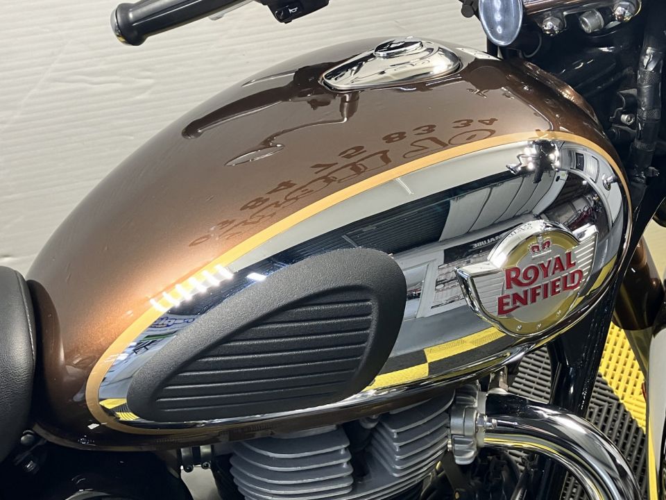 ROYAL ENFIELD CLASSIC 4