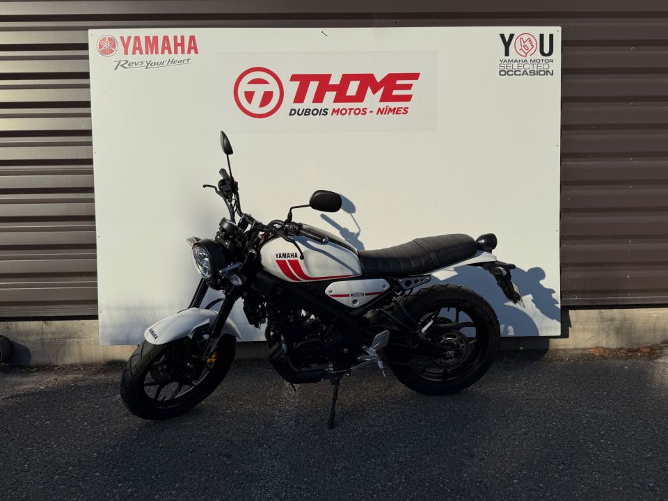 YAMAHA XSR 125 4