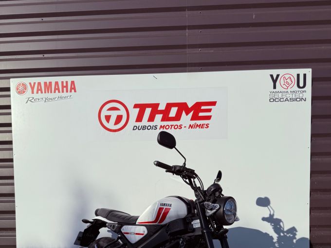 YAMAHA XSR 125 4