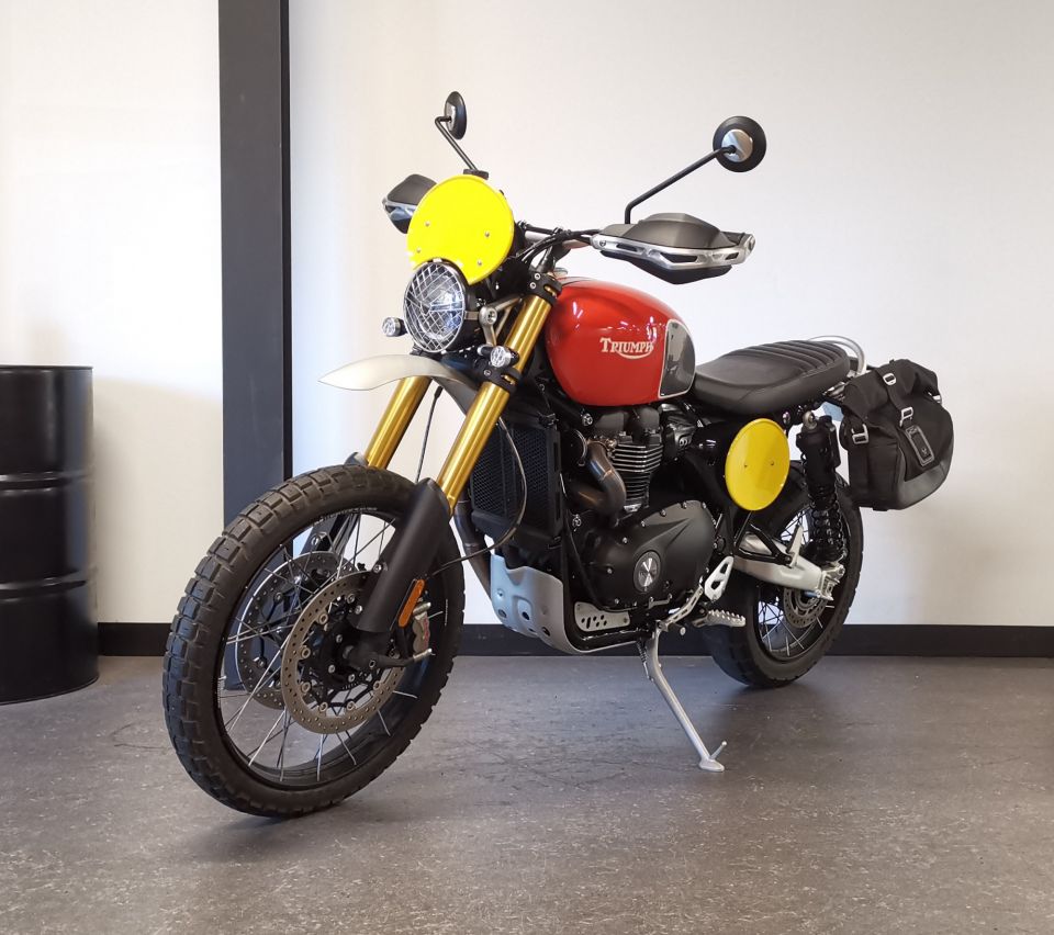 TRIUMPH SCRAMBLER 1200 XE 4