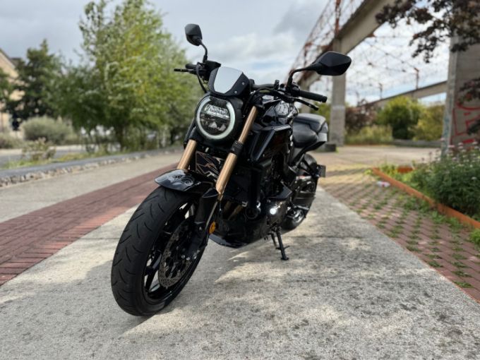 HONDA CB650R Neo Sports Café 4