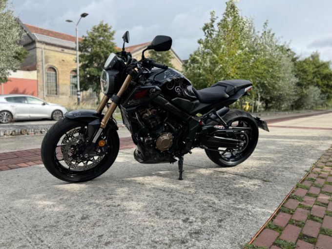 HONDA CB650R Neo Sports Café 4