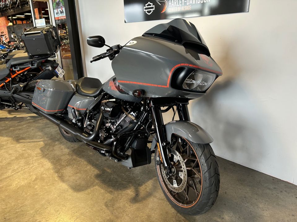 HARLEY-DAVIDSON TOURING ROAD GLIDE 1923 ST 4