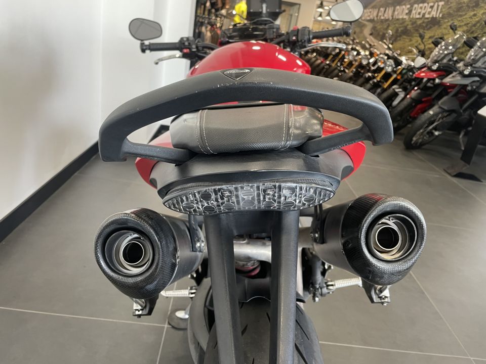 TRIUMPH SPEED TRIPLE 1050 S  4