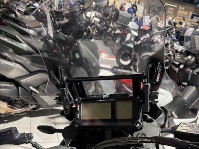 YAMAHA XTZ 1200 SUPER TENERE 4