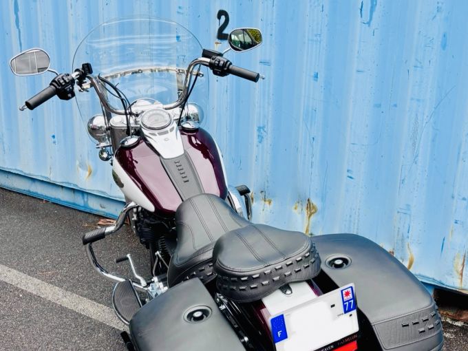 HARLEY-DAVIDSON SOFTAIL HERITAGE 1745 CLASSIC 4