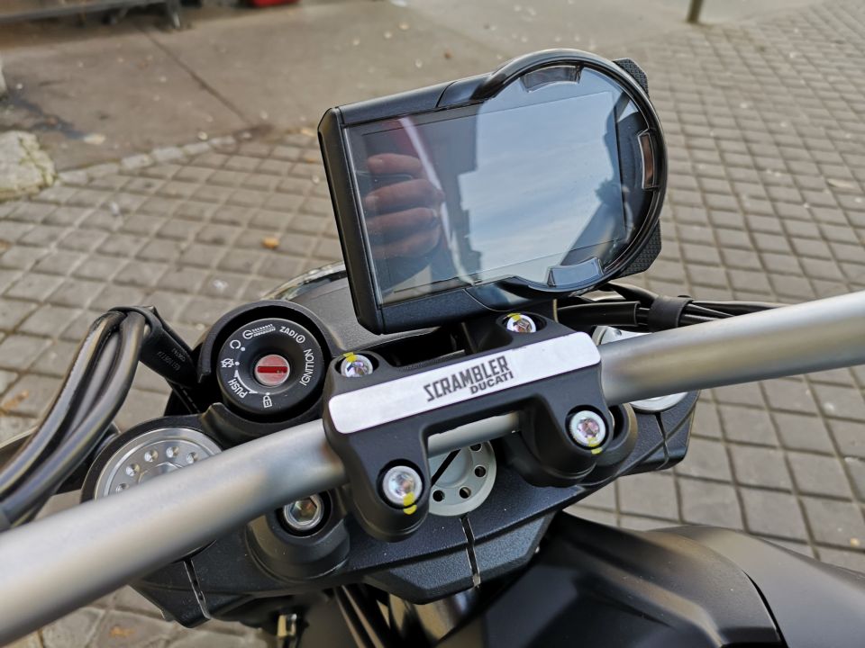 DUCATI SCRAMBLER 4