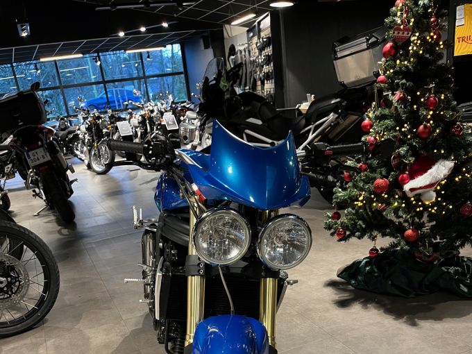 TRIUMPH SPEED TRIPLE 1050 4