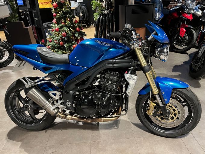 TRIUMPH SPEED TRIPLE 1050 4