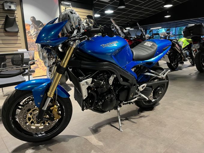 TRIUMPH SPEED TRIPLE 1050 4