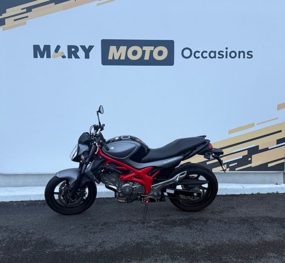 SUZUKI GLADIUS 650 ABS 4