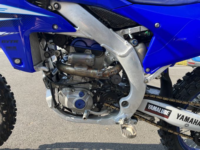 YAMAHA YZ250F 4