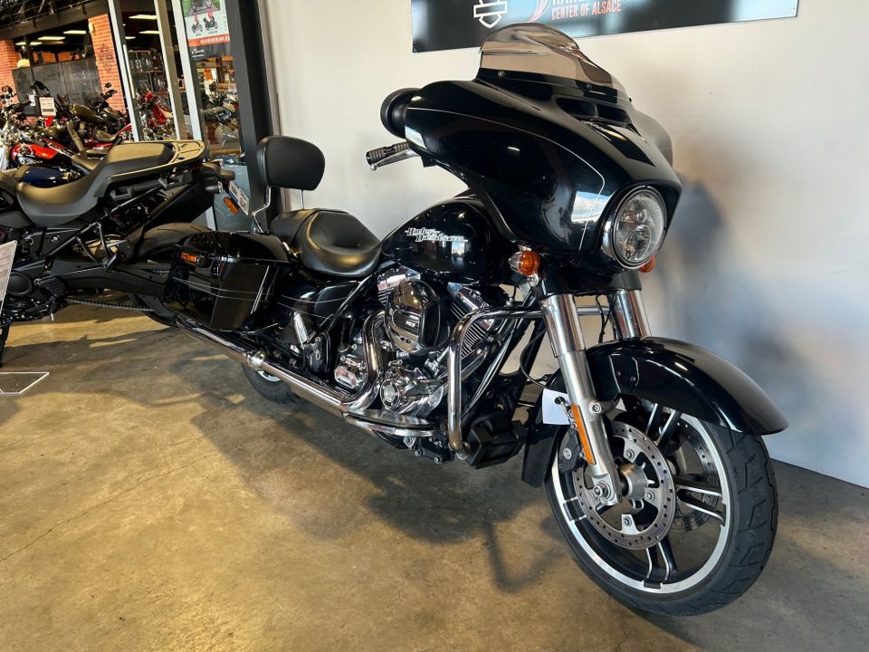 HARLEY-DAVIDSON TOURING STREET GLIDE 1690 4