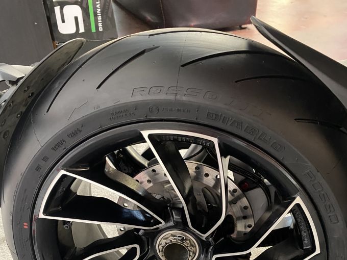 DUCATI X-DIAVEL S 4