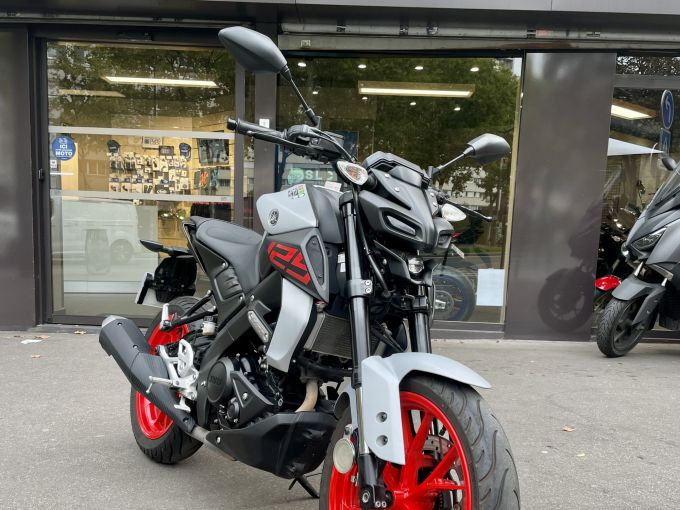 YAMAHA MT-125 ABS 4