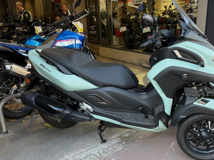 YAMAHA TRICITY 300 4