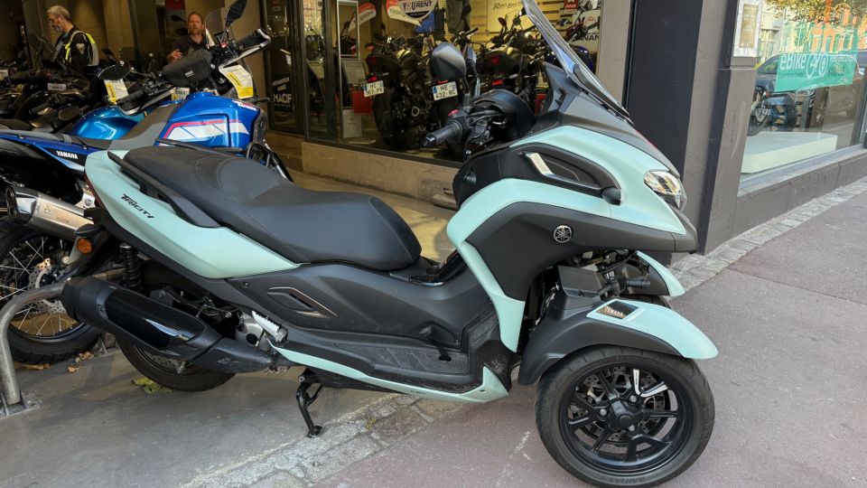 YAMAHA TRICITY 300 4