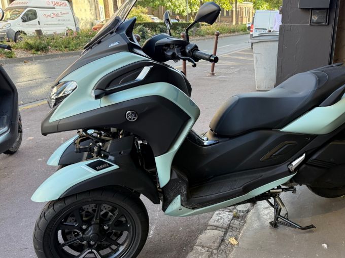 YAMAHA TRICITY 300 4