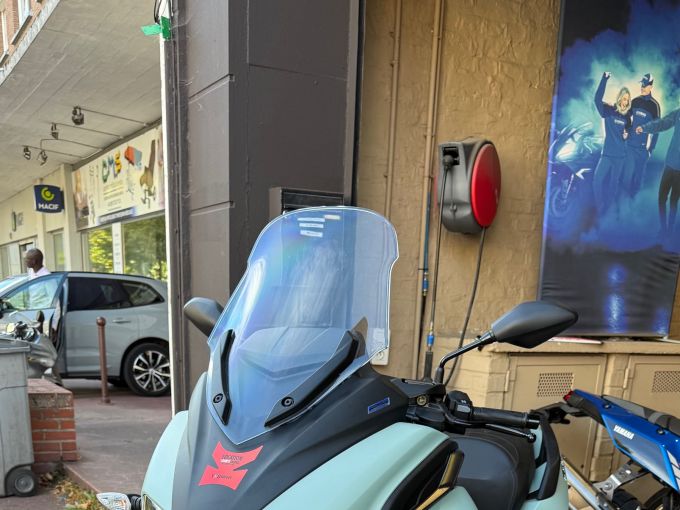 YAMAHA TRICITY 300 4