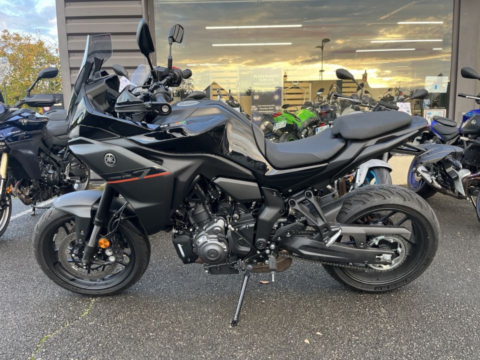YAMAHA TRACER 7 4
