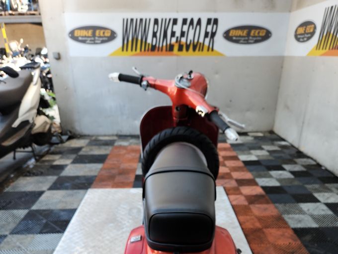 VESPA PRIMAVERA 125 4