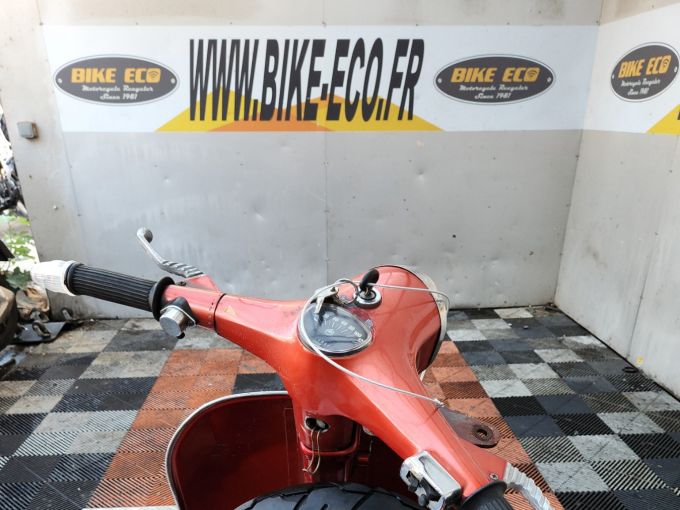 VESPA PRIMAVERA 125 4