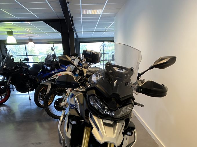 VOGE DS900X 4