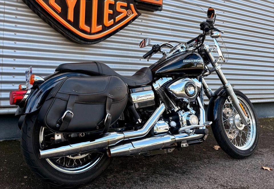 HARLEY-DAVIDSON DYNA SUPER GLIDE 1584 4