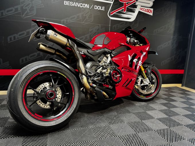 DUCATI PANIGALE 1103 V4 4