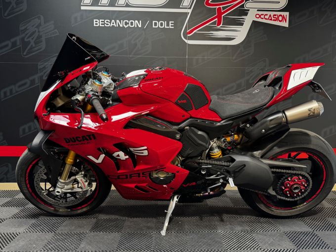 DUCATI PANIGALE 1103 V4 4