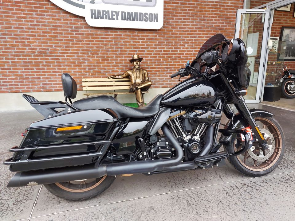 HARLEY-DAVIDSON TOURING STREET GLIDE 1923 ST 4