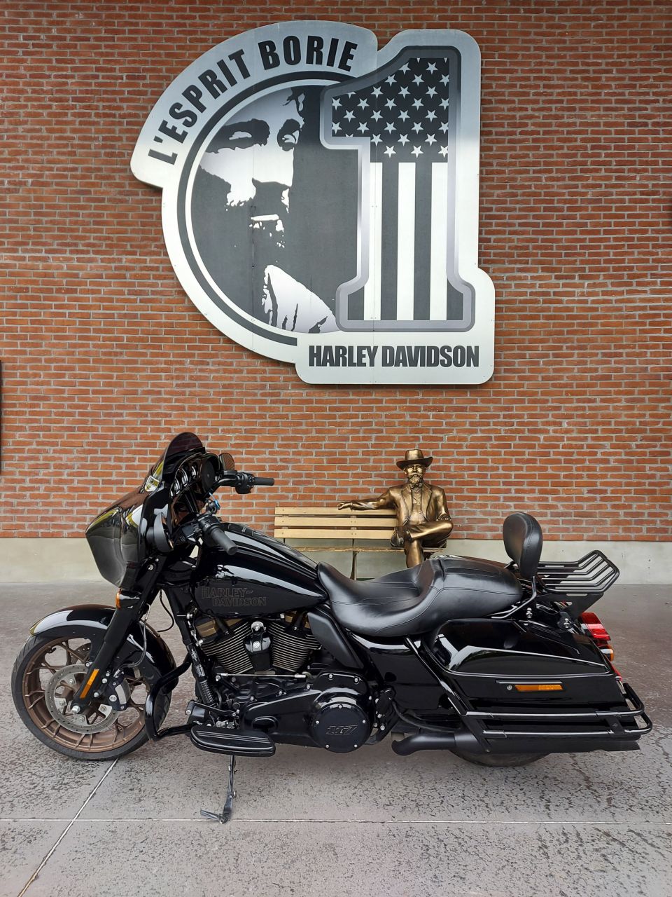 HARLEY-DAVIDSON TOURING STREET GLIDE 1923 ST 4